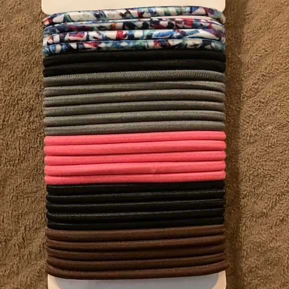 Hair Elastics / Hair Ties — Scunci, 27 Count - Picture 7 of 10
